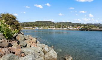 108 SEA CLIFF Ter, Brookings, OR 97415