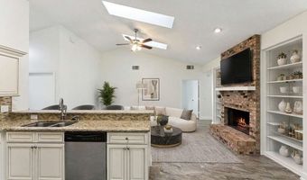 2418 SWEETWATER CC PLACE Dr, Apopka, FL 32712