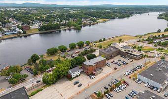 24 Pleasant St, Bangor, ME 04401