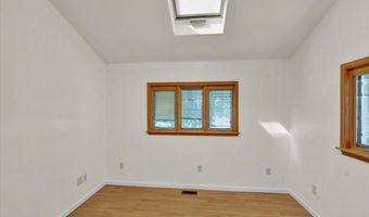 802 APPLE Dr, Reading, PA 19610