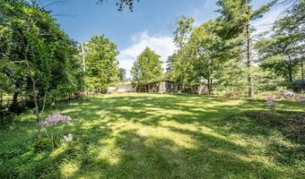 119 Smith Dr, Ballwin, MO 63011