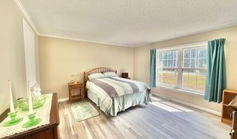10 Pinecone Dr, Alfred, ME 04002