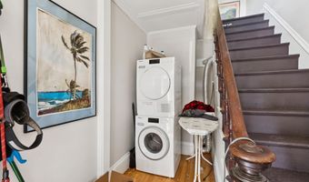 56 Chapel St, Augusta, ME 04330