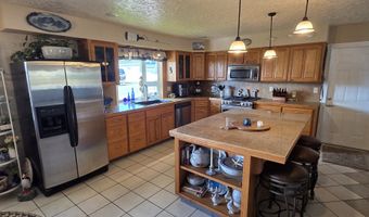 814 PARADISE Ln, Brookings, OR 97415