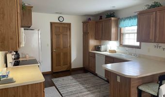 223 Coronet St, Angola, IN 46703