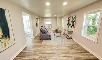 620 OAK St, Auburndale, FL 33823
