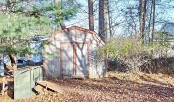 12 Van Gogh Ln, Airmont, NY 10901