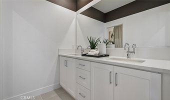 756 Edward Scholle Dr, Camarillo, CA 93010