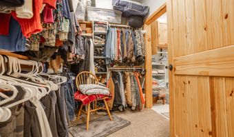 16032 Farm Road 1212, Aurora, MO 65605