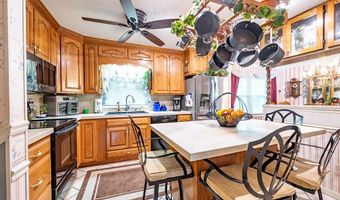 911 BENCHMARK Dr, Albany, GA 31721