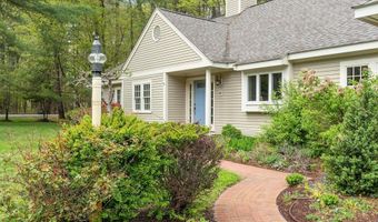 36 Pickman Dr, Bedford, MA 01730
