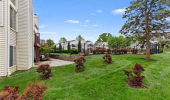 1700 Highview Circle Ct, Ballwin, MO 63021