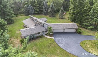 1359 Buttrick Ave SE, Ada, MI 49301