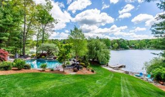 40 Hemlock Ave, Andover, NJ 07860