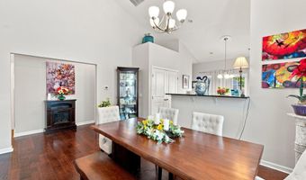 3992 Trade Royal Crossing Dr, Columbus, OH 43230