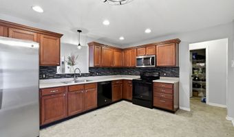 10182 Morning Light Dr, Avon, IN 46123