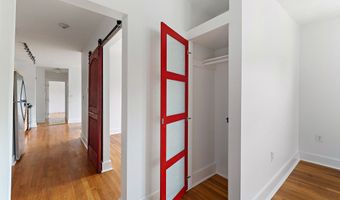 699 Hyde Park Ave 6, Boston, MA 02131