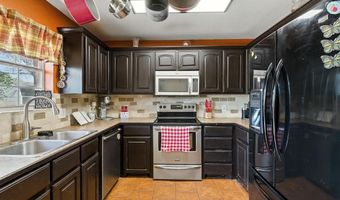 1221 Elmira St, Weatherford, TX 76086