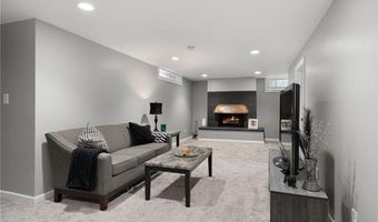 120 Ridge Rd, Albert Lea, MN 56007