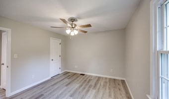 138 Springhill Dr, Bardstown, KY 40004