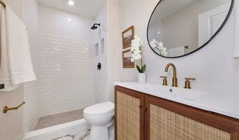 413 Claymont Dr, Ballwin, MO 63011