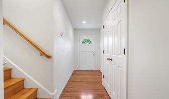 8524 DOTER Dr, Alexandria, VA 22308