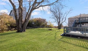 120 Chestnut Ave, Narragansett, RI 02882