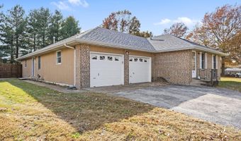 1006 Baretta Ct, Aurora, MO 65605