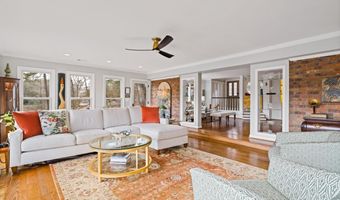 594 Hilltop Ln, Berkeley Lake, GA 30096