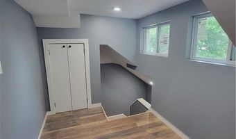 230 Garfield Ave 3rd floor, Bridgeport, CT 06606