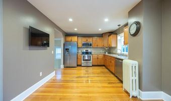 200 Woodward Ave, East Providence, RI 02914
