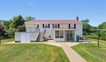 22 Fisher St, Attleboro, MA 02703