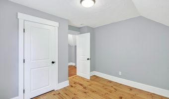 148 Center St, Ashburnham, MA 01430