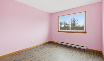 565 Clark Ave APT 17, Bristol, CT 06010