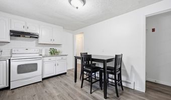 55 River Rd, Agawam, MA 01001