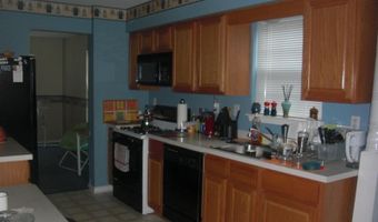 90 Monmouth Ave, Middletown, NJ 07748