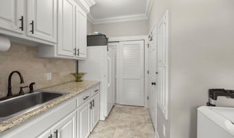 6233 Krista Ln, Baton Rouge, LA 70808