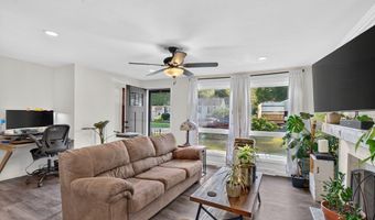 18 Vernon St, Ayer, MA 01432