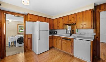 73837 Floral St, Armada, MI 48005