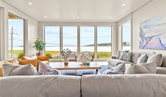 82 Ellery Rd, Newport, RI 02840