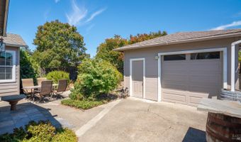 1820 Orchard St, Santa Rosa, CA 95404
