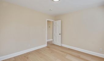 8908 GRANT St, Bethesda, MD 20817