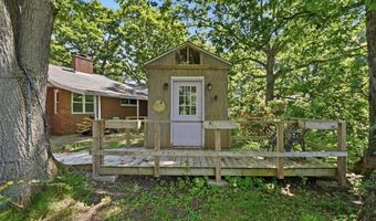 142 Center Grange Rd, Aliquippa, PA 15001