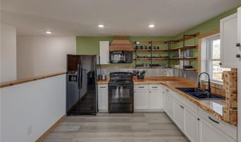 1350 Big Bear Ln SW, Backus, MN 56435