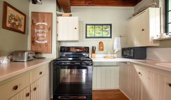 1639 W Shore Rd, Cabot, VT 05647