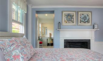 204 Spring St, Newport, RI 02840