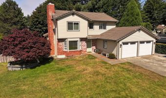 947 3RD St, Brookings, OR 97415