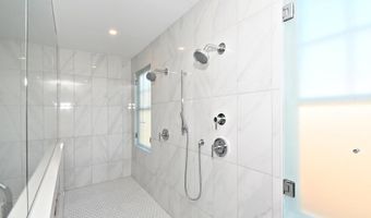10 RICHARDS Way, Ambler, PA 19002
