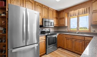 1605 22nd Ave SW, Austin, MN 55912