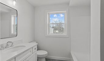 50 Red Maple Ln, Warwick, RI 02886